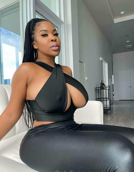 Aryanatv star du porno adulte galeries