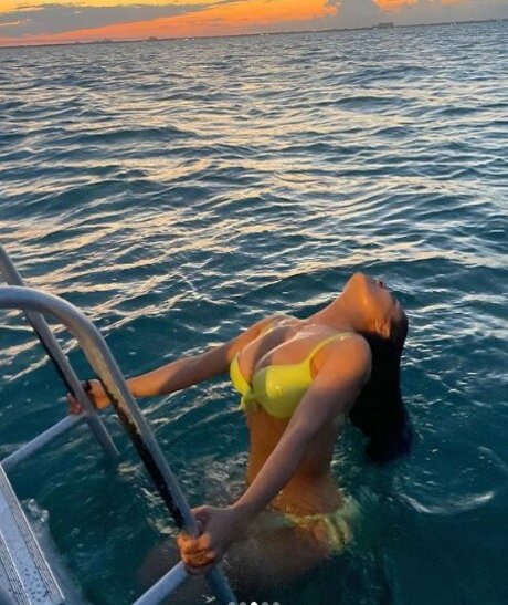 Salma Hayek jolie star du porno archive