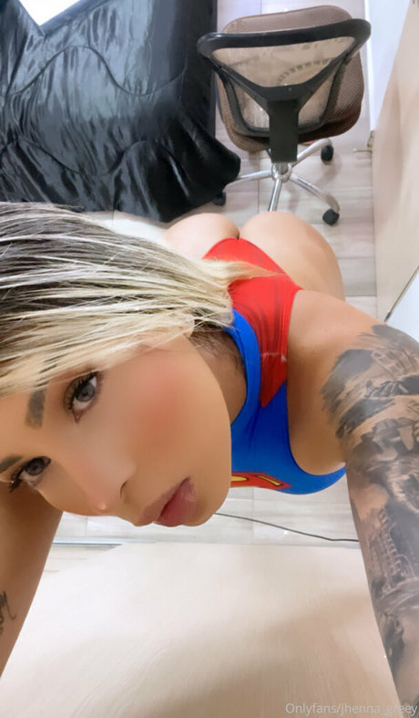 Jhenna Greey modèle joli image