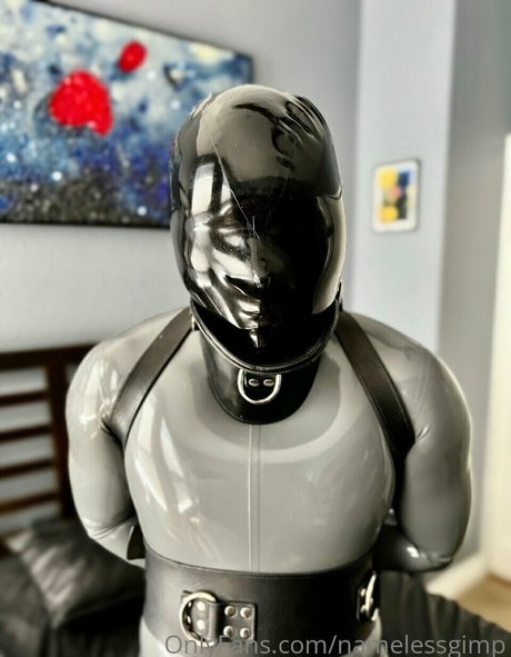 namelessgimp modèle gratuit des photos