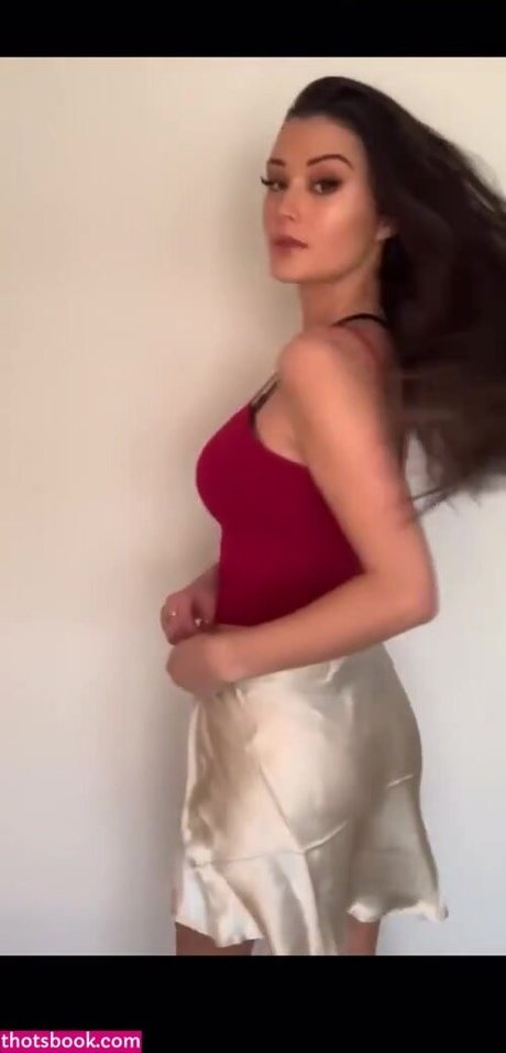 KKC haut modèle des photos