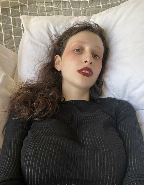 adolescente blonde onlyfans exclusivité érotique des photos