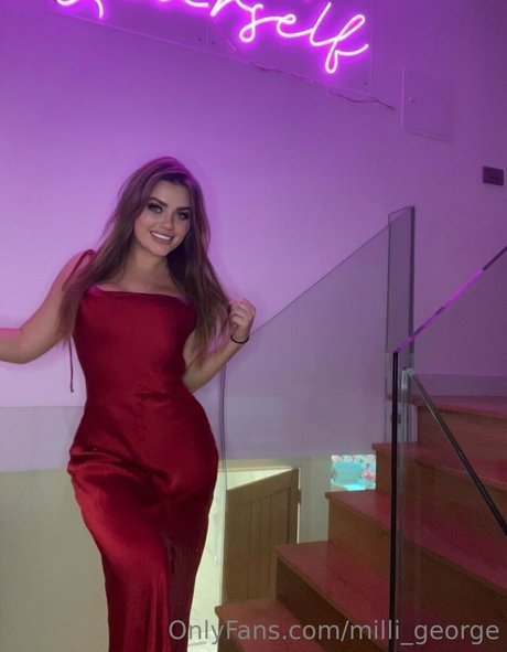 Anyamelia george joli modèle collection