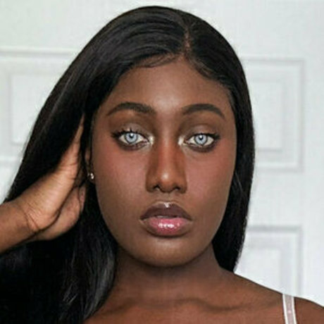 Paris Senpai modèle joli archive