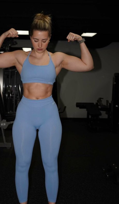 grandes aréoles onlyfans adulte exclusif photos