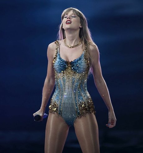 Taylor Swift mannequin galeries