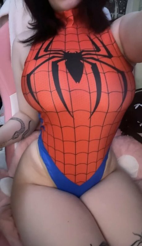 sylvieexo star du porno en haute qualité image