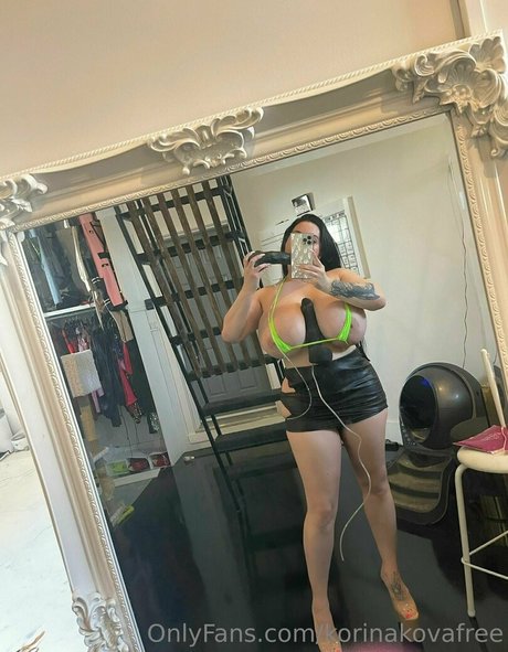 korinakovafree modèle érotique photos