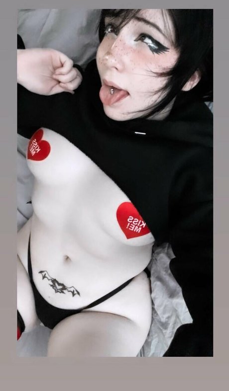 Logan 3x3 actrice de grande qualité archive