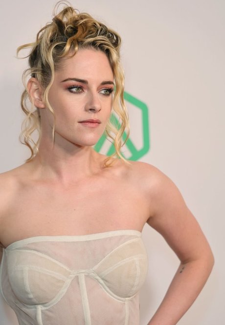 Kristen Stewart étoile nue galerie