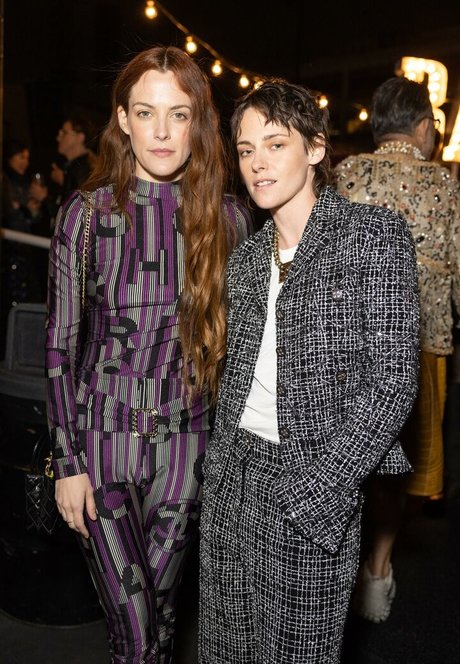 Kristen Stewart étoile sexy collection