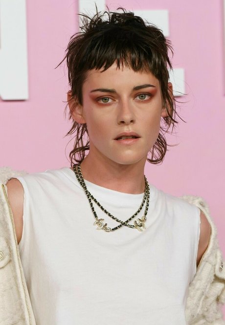 Kristen Stewart star pornographique collection