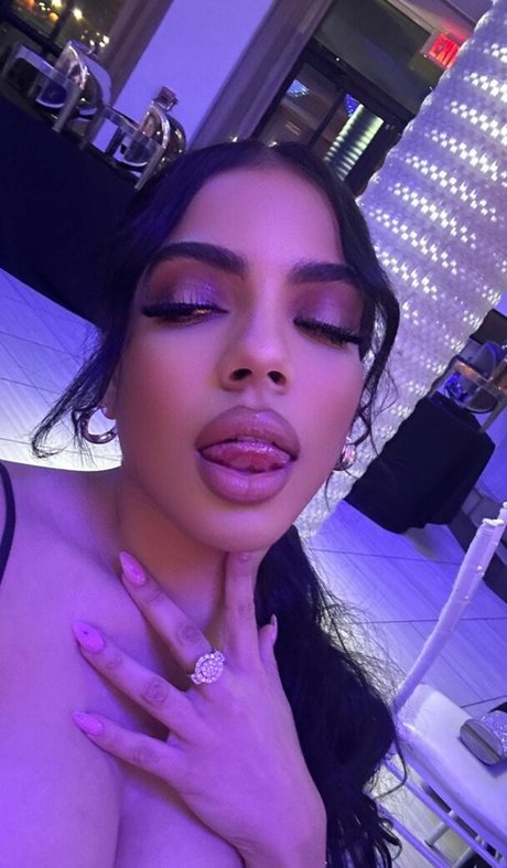 E dot star du porno adulte des photos