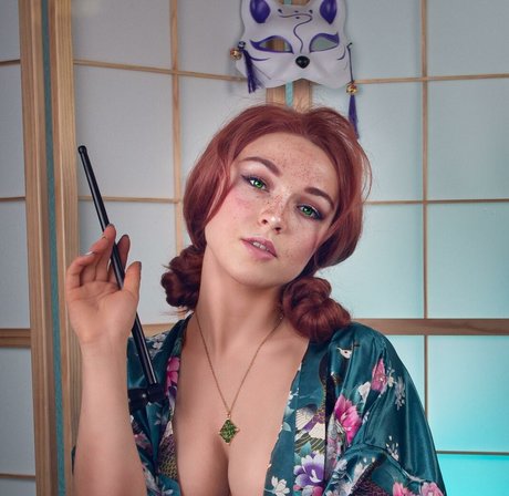 Cauzifer Cosplay étoile nue archive