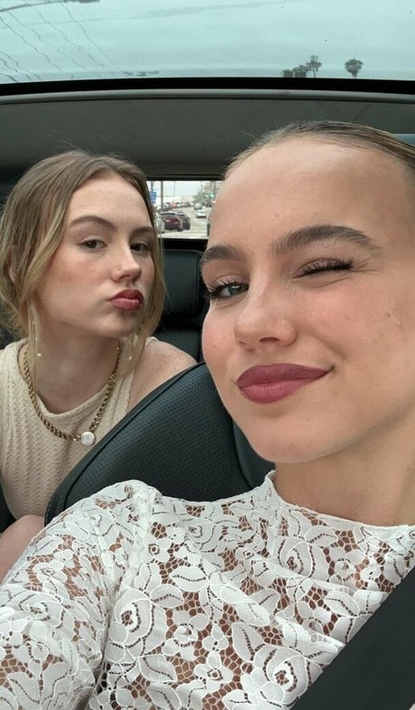 journaliste onlyfans exclusivité érotique images