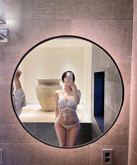 yudiii jolie actrice photo