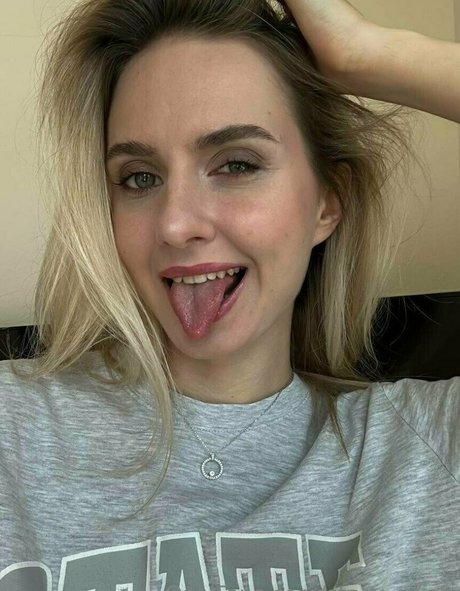 influenceur asiatique onlyfans nu pornographique image