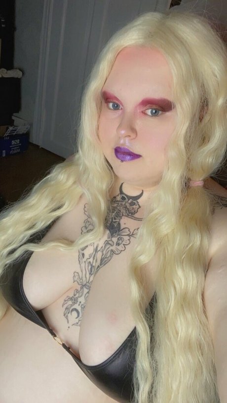 vinny bun modèle pornographique collection