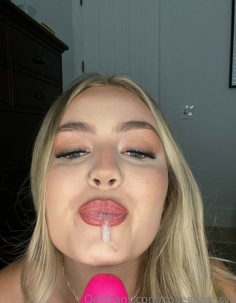 collegepussyy mannequin galerie