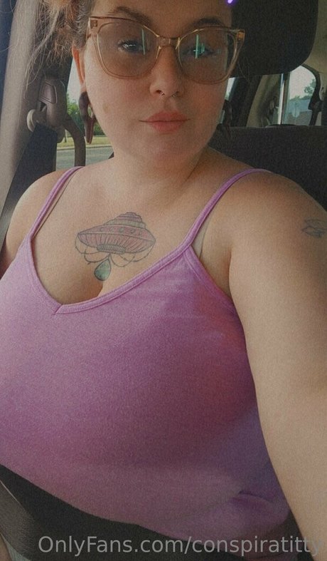 conspiratitty modèle parfait img