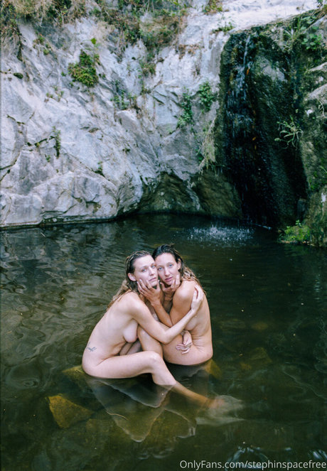 stephinspacefree modèle gratuit archive