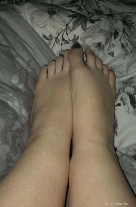 amy yasmine étoile nue photos