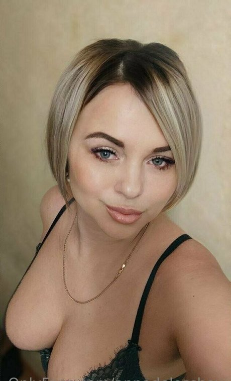 annadelosshow étoile gratuite image