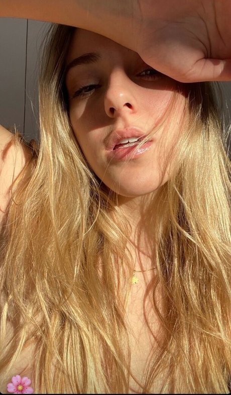 Lyzabeeth star pornographique image