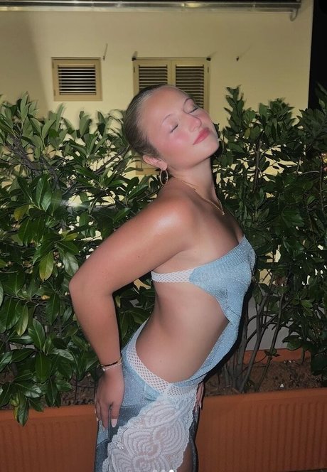 Daisy Campbell actrice libre images