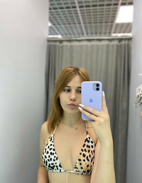 Anacuteness actrice nue collection