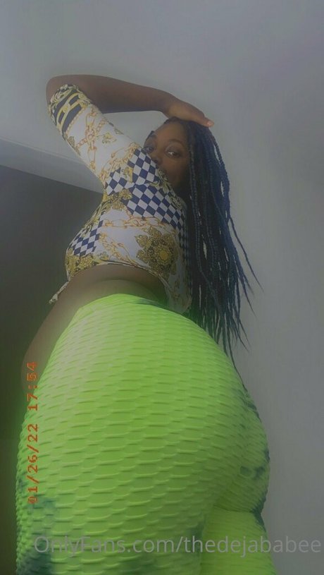 thedejababee modèle de haute qualité photo