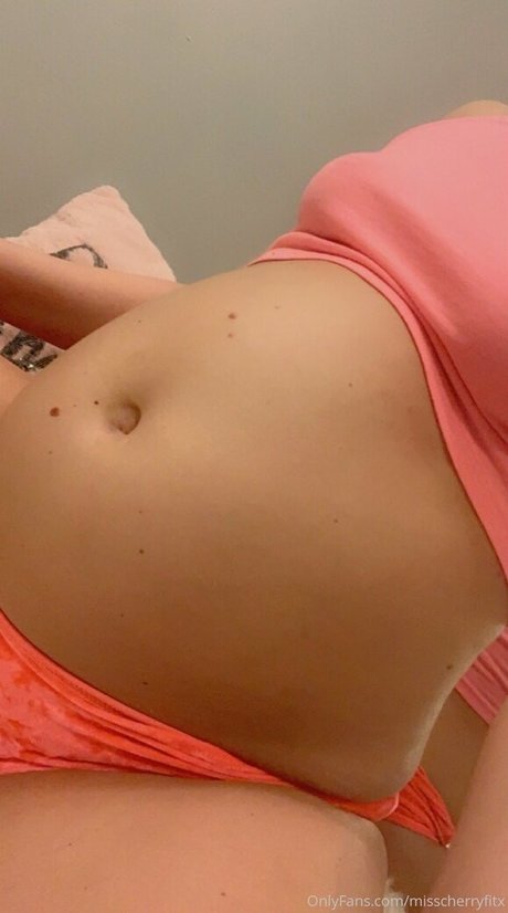 misscherryfitx actrice photo