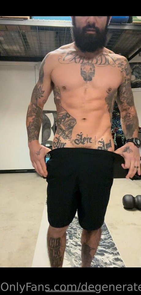 degeneratewelder0321 étoile xxx images