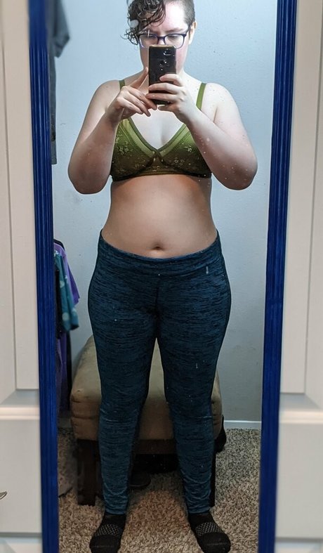 wednesdayeve modèle adulte image