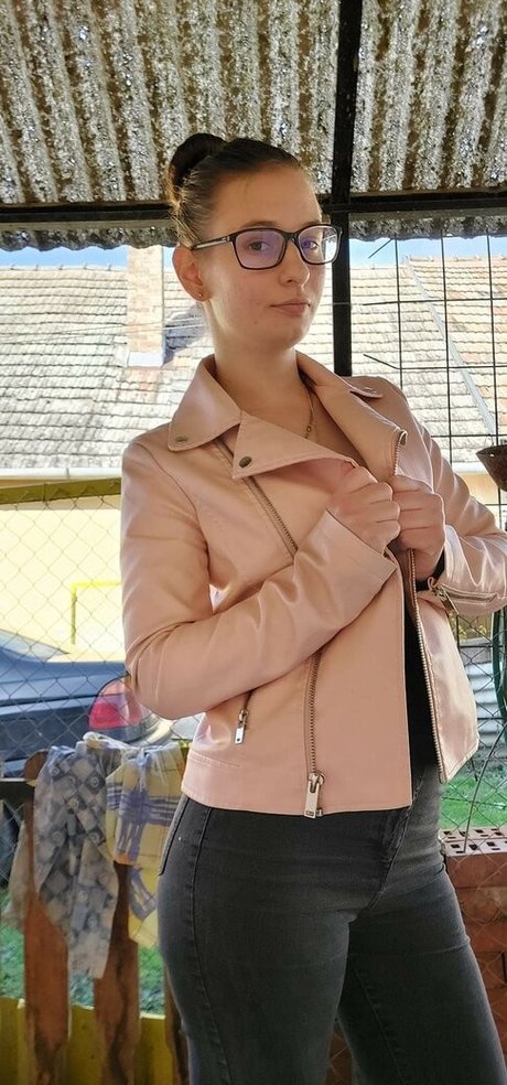 Tolna Megye belle star du porno des photos