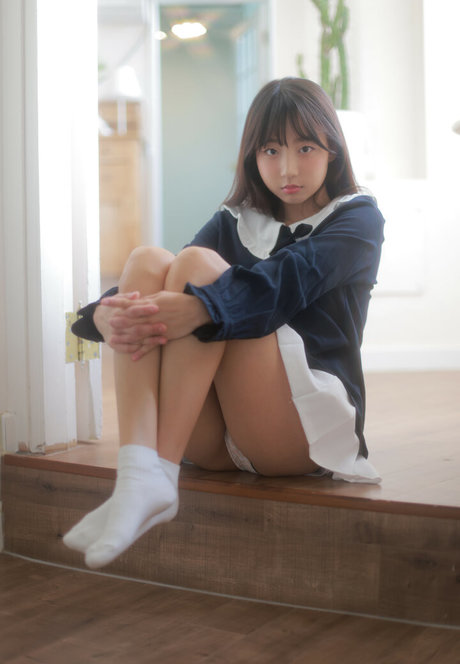 point de vue asiatique uniquementfans nu chaud image