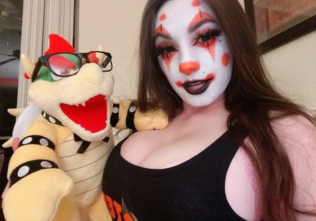 solo aux gros seins uniquementfans nus pornographiques img