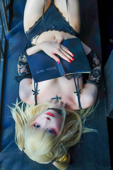 Faira Star actrice sexy img