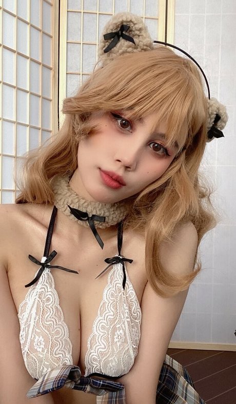 Kura Onee san star du porno érotique image