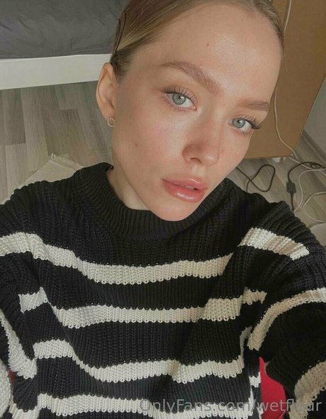 Wetfleur art star du porno archive