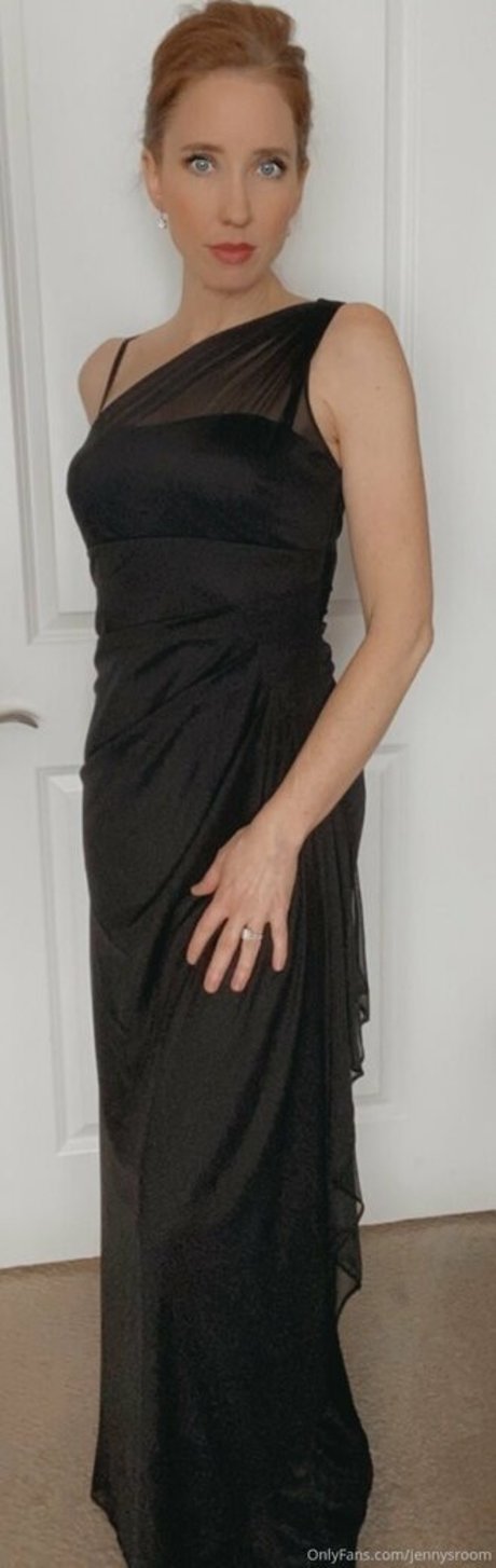 gros seins maigres onlyfans assez érotique galeries