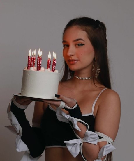 Duda Rubert modèle magnifique image