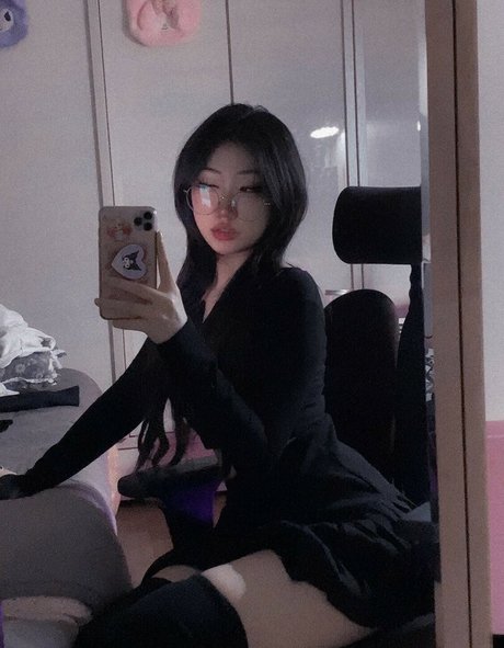 yurasweb modèle chaud photo