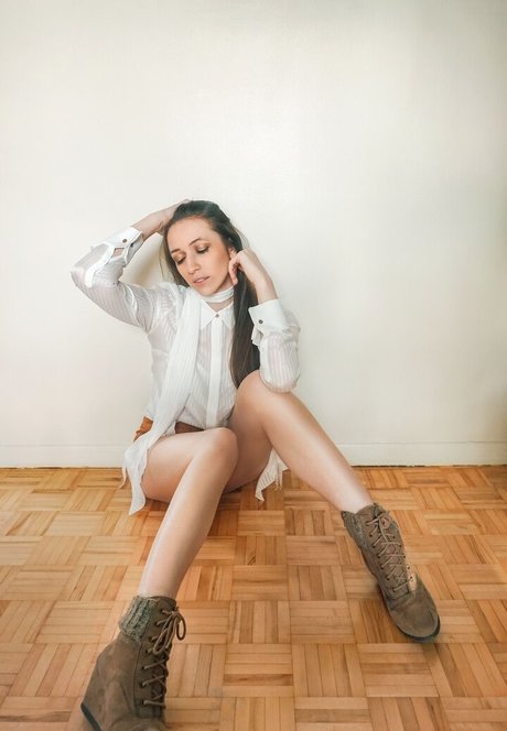 CrystAAHHL mannequin collection