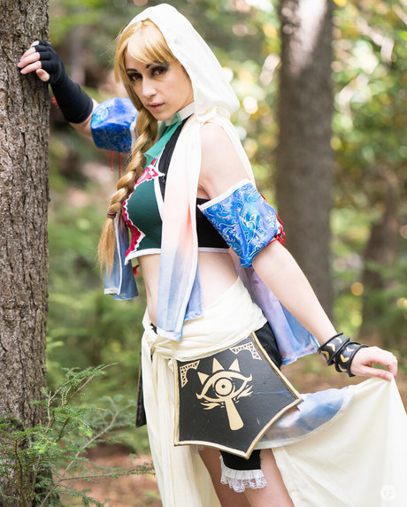 CrystAAHHL actrice de nus galeries