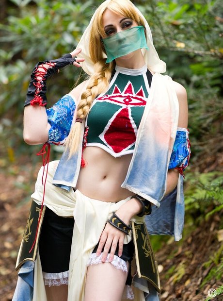 CrystAAHHL belle actrice image