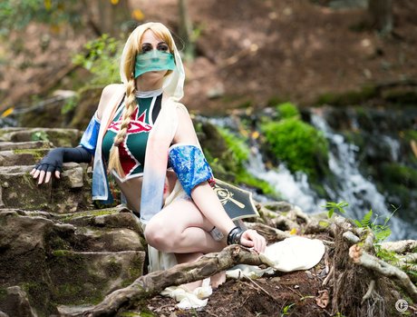 CrystAAHHL joli modèle img