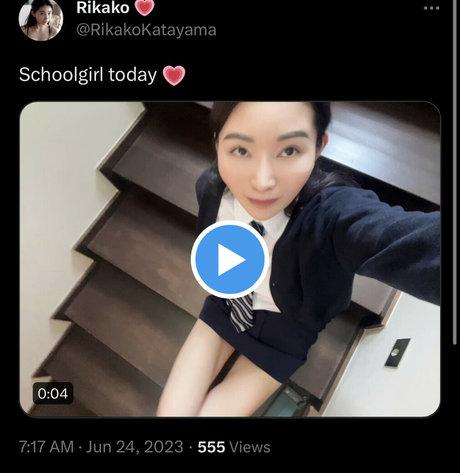 Rikako Katayama modèle sympa archive