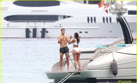 Nicole Scherzinger star du porno érotique collection