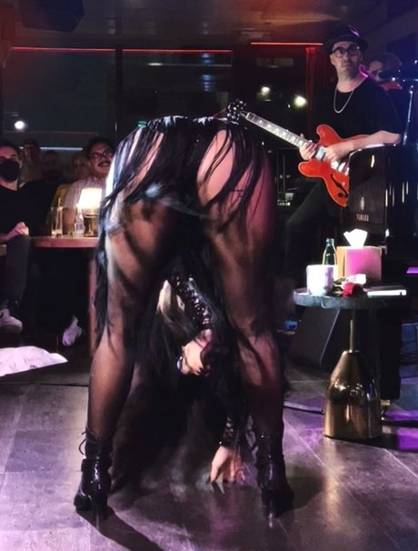 Nicole Scherzinger actrice adulte photos